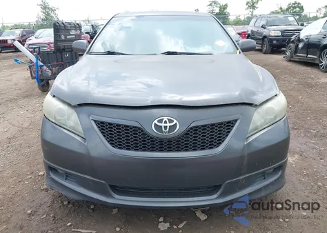 2007 Toyota Camry Se z USA, uszkodzony, nr VIN 4T1BE46K27U622267